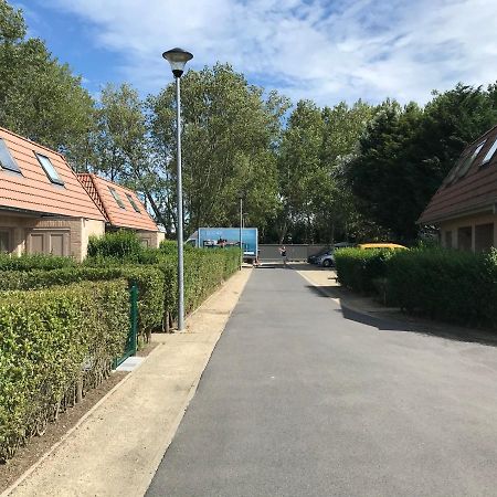 Vakantiehuisje De Panne Vlak Aan Plopsaland En De Zee Екстериор снимка